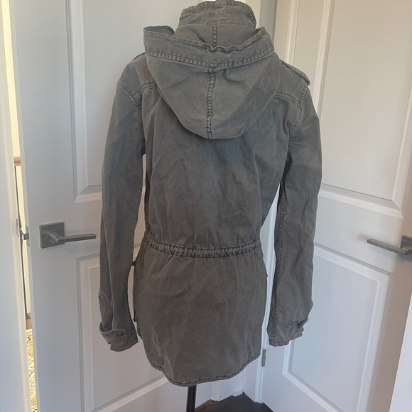 Aritzia popular jacket from 2000’s - Picture 4 of 8